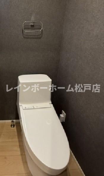 トイレ　シンプルで使いやすいトイレです