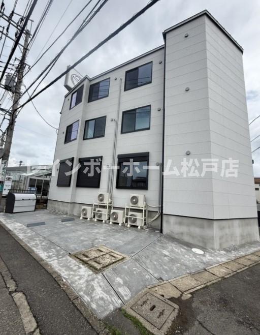 建物外観　外はこのようになっています