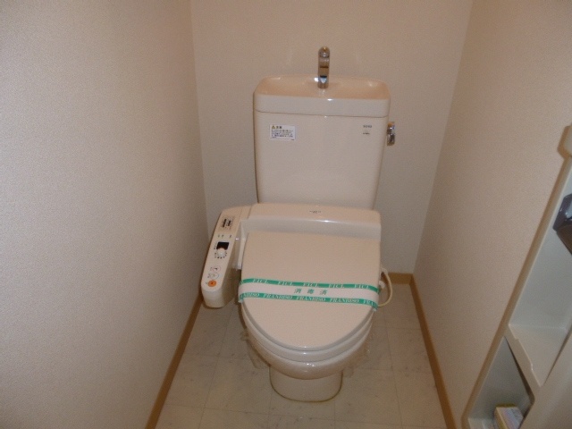 トイレ　ウォシュレット