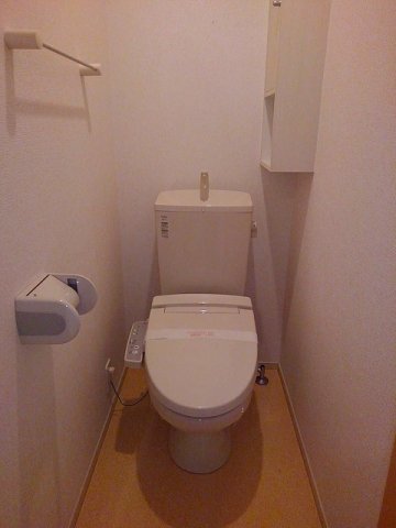 トイレ　ゆったりとした空間のトイレです