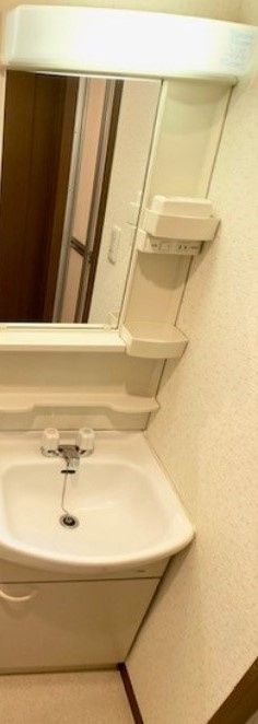 洗面設備　別部屋参照写真