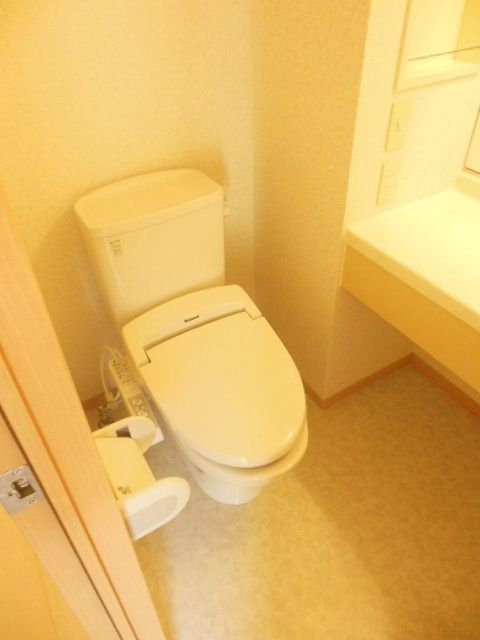 トイレ　★お部屋探しは株式会社タウンハウジング東京まで★