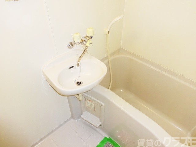 バス・シャワールーム　一日の疲れを癒して下さい♪