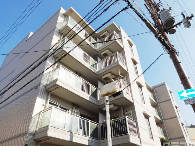 建物外観　この立派な外観で敷金礼金０円です♪