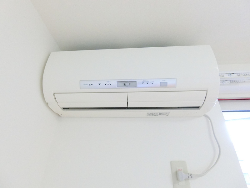 その他設備　夏もカラッと快適♪エアコン付きです！