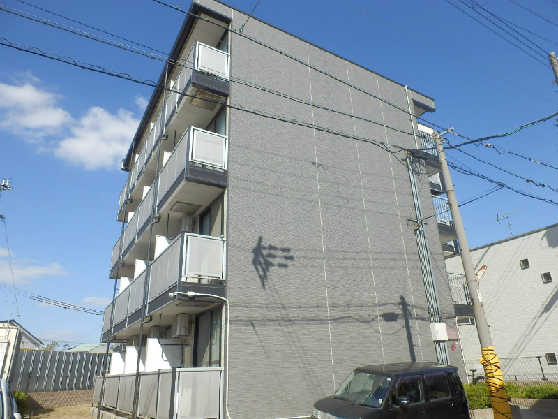 大阪市西成区北津守のマンションの建物外観