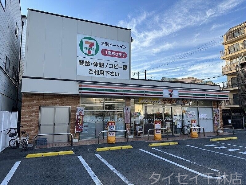 【大阪市旭区高殿のマンションのコンビニ】