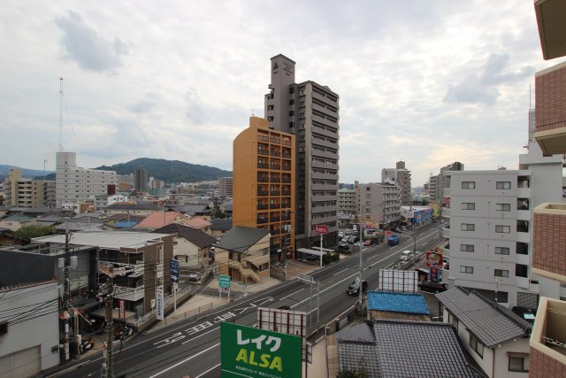 【広島市安佐南区西原のマンションの眺望】