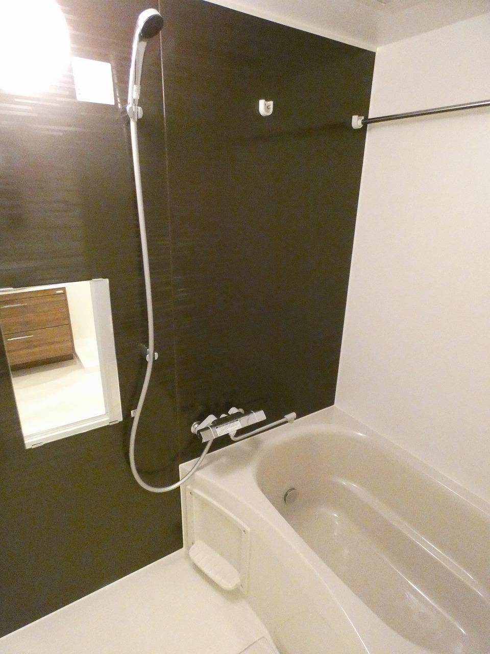 バス・シャワールーム　バス