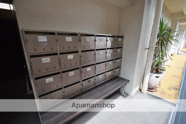 エントランス　駐車場