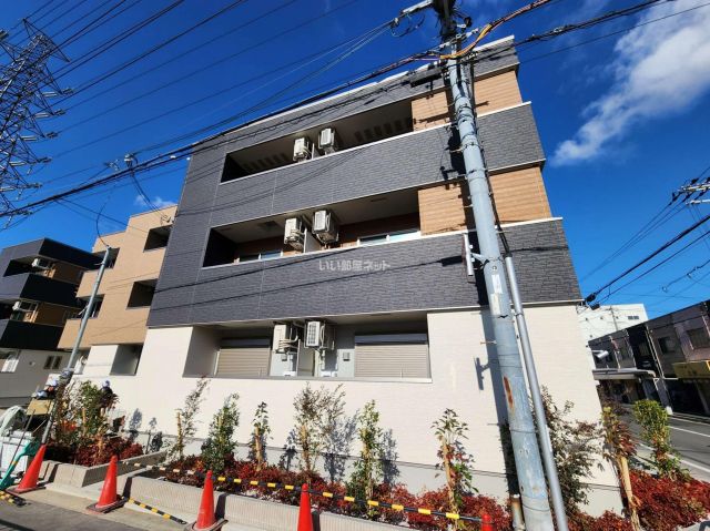 【フジパレス百舌鳥駅南III番館の建物外観】