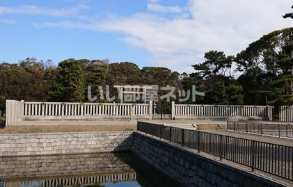 【フジパレス百舌鳥駅南III番館の公園】