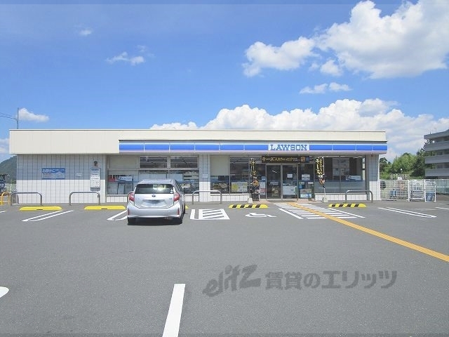 コンビニ　ローソン亀岡頼政塚店（コンビニ）まで750m