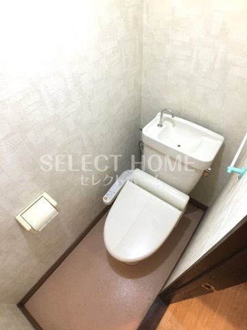 トイレ　落ち着いたトイレです