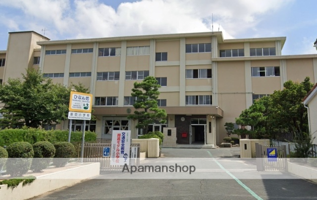 小学校　飯田小学校（小学校）まで568m
