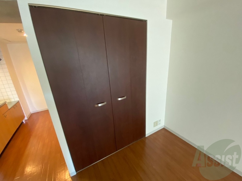 収納　お部屋をすっきりさせるには収納が欠かせませんね。