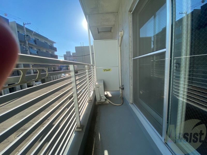 バルコニー　バルコニーが付いていますので一息ついてみてはいかがですか。