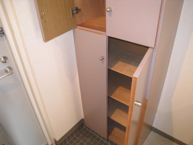 収納　写真は別のお部屋です。現況を優先させていただきます。