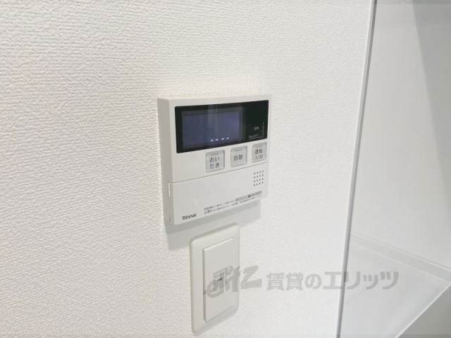 その他設備　給湯器リモコン