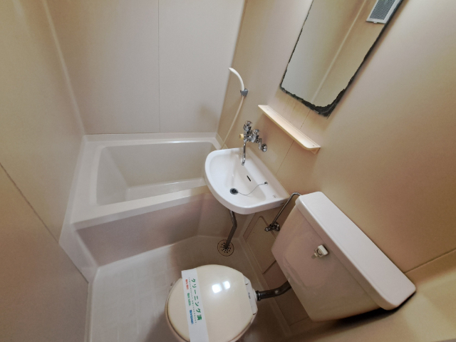 バス・シャワールーム　トイレ付きです