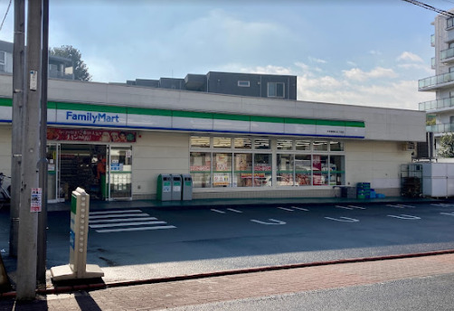 コンビニ　ファミリーマート 大田南馬込五丁目店（コンビニ）まで539m
