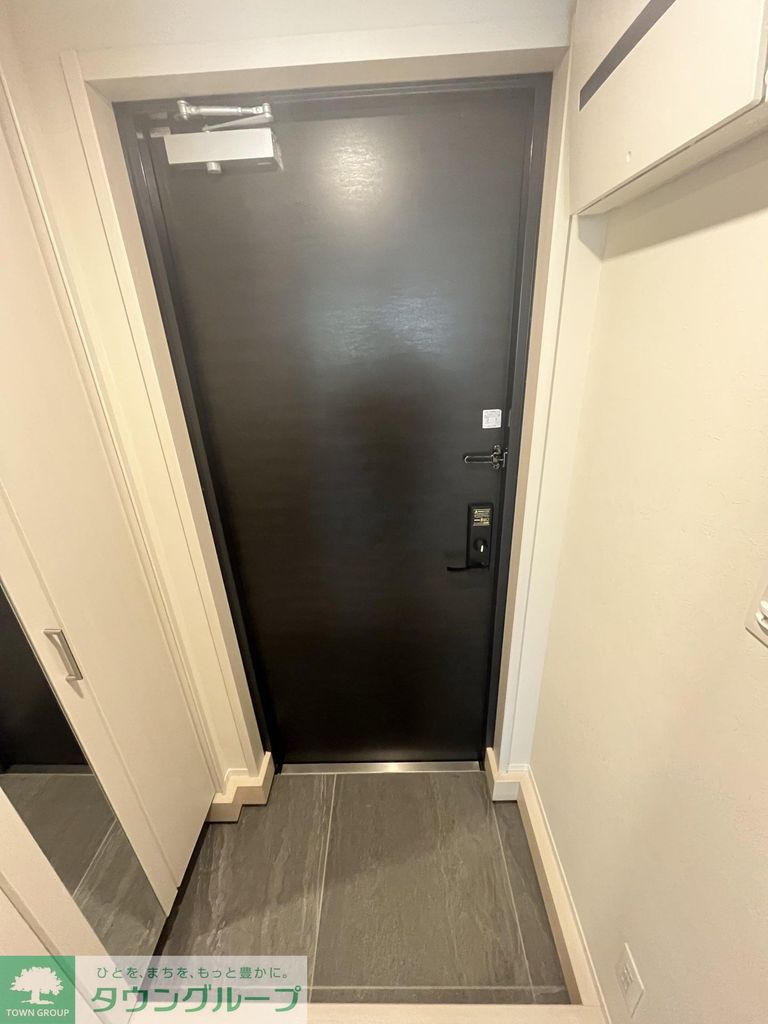 玄関　エントランス