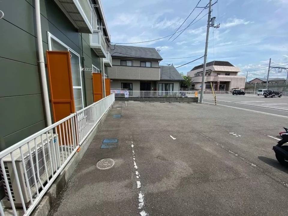 駐車場　駐車場