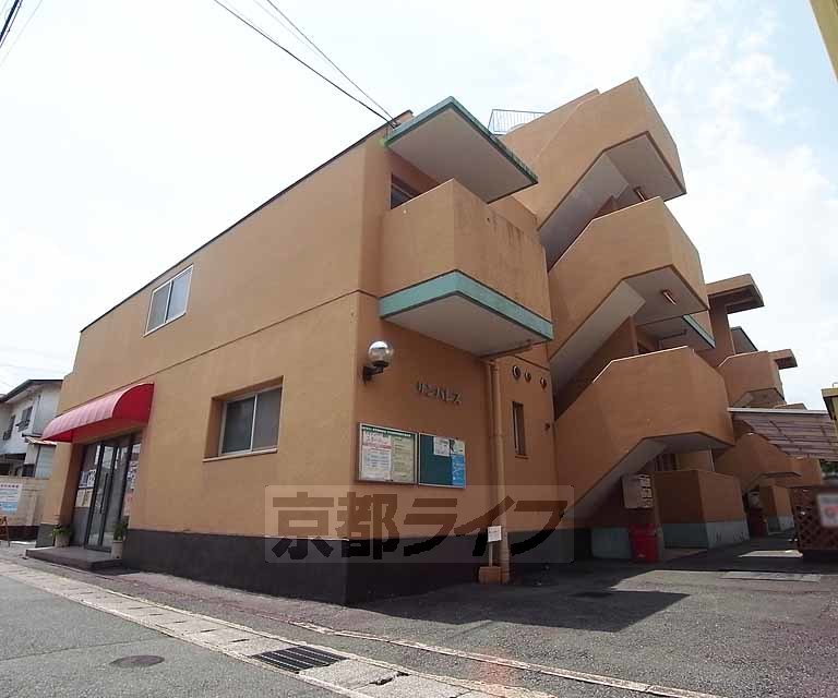 エントランス　全戸南向きです。