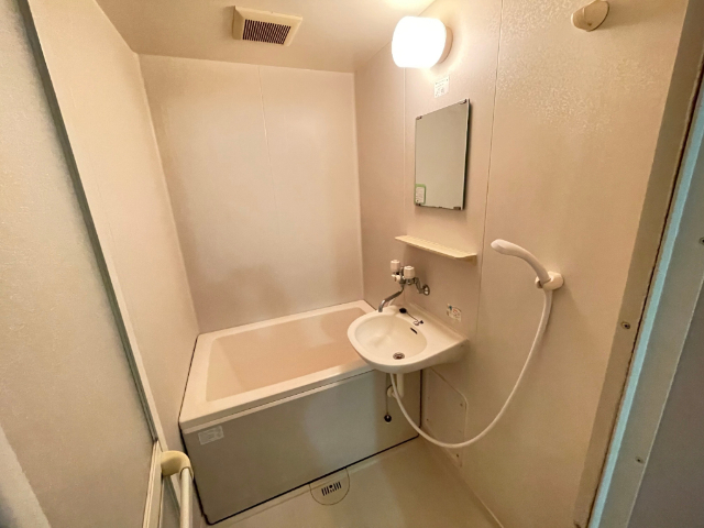 バス・シャワールーム　ゆっくりできます