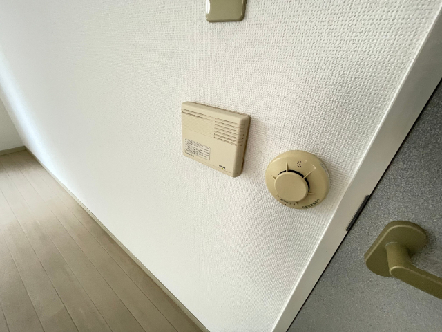 セキュリティ　電話つなげればインターフォンになります