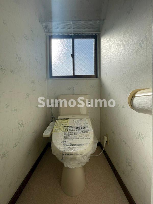 トイレ　落ち着いたトイレです