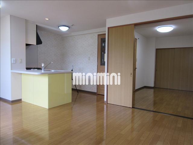 居室・リビング　開放して広々使えます