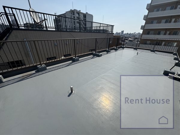 その他　ルーフバルコニー