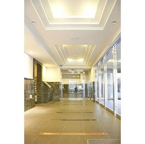 ロビー　ゆとりのあるロビーです