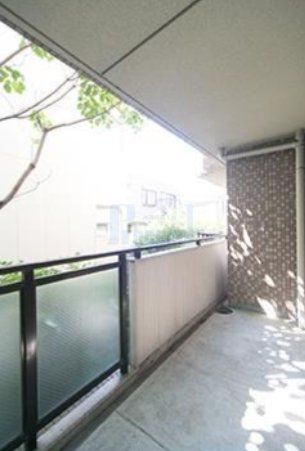 バルコニー　明るいバルコニー！