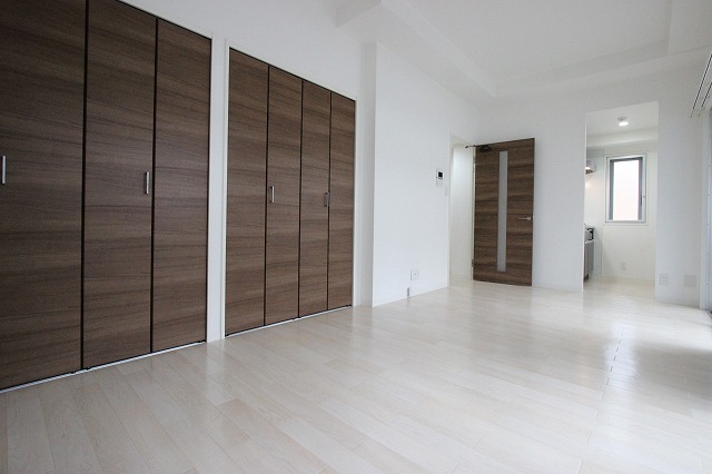 居室・リビング　同物件別号室の写真です。