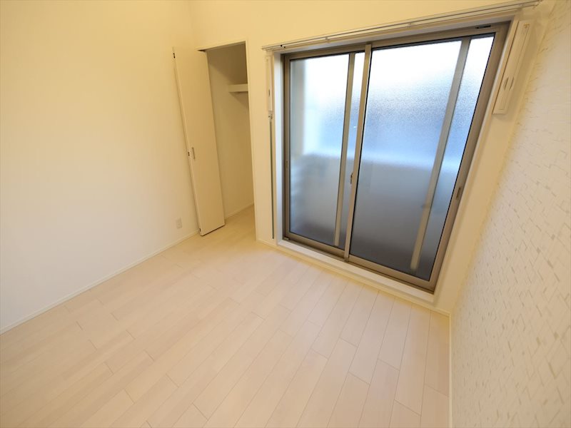 バルコニー　洋室6帖　ロフト5.9帖　エアコン　クローゼット