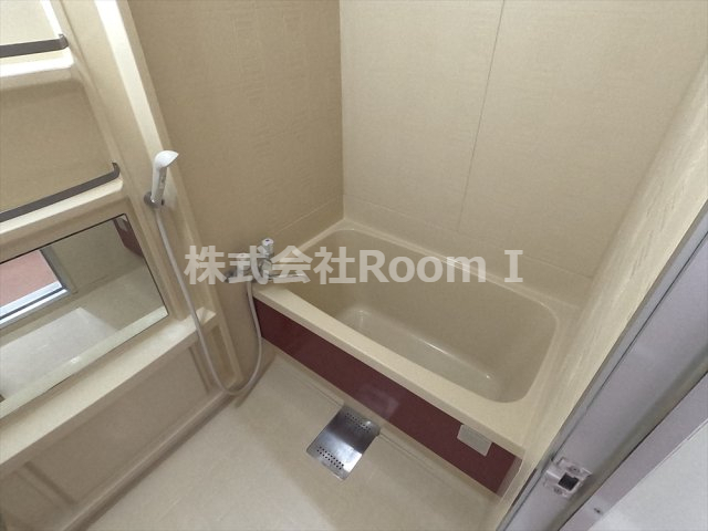 バス・シャワールーム　きれいなお風呂です