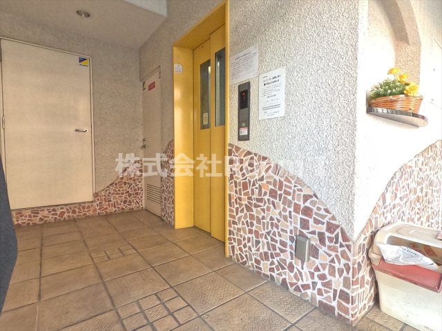 エントランス　毎日通るエントランスはこのようになっています