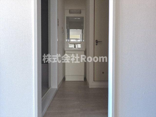 洗面設備　使いやすい洗面所です