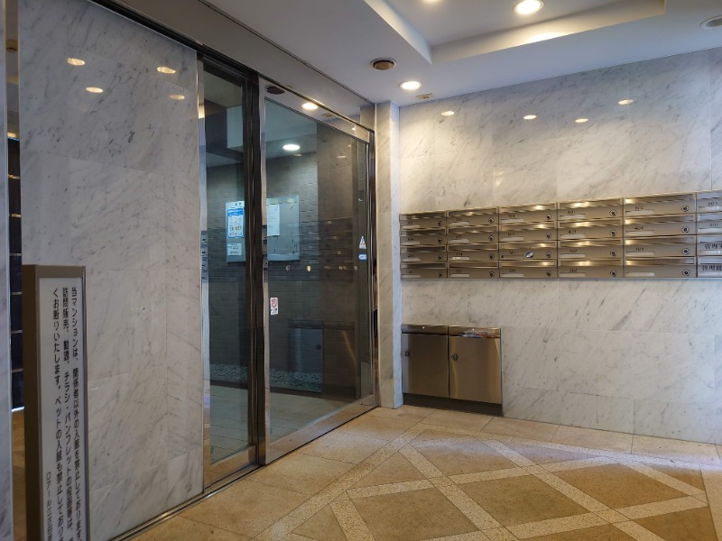 ロビー　弊社は都内全域の物件をご紹介可能です！