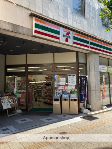 コンビニ　セブンイレブン（コンビニ）まで368m