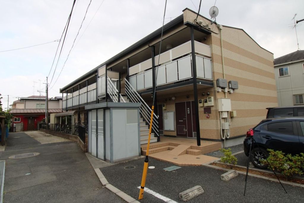 建物外観　駐車場