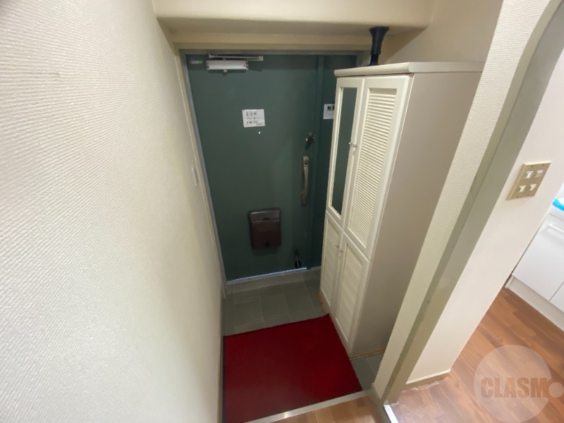 玄関　収納のある玄関