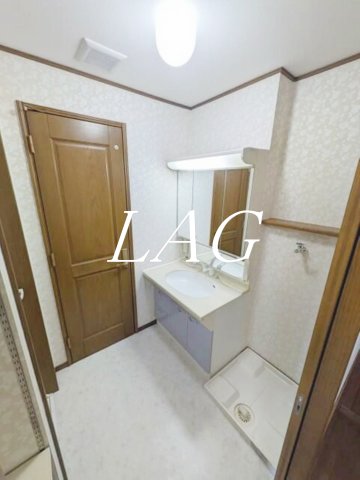 洗面設備　洗面台です。