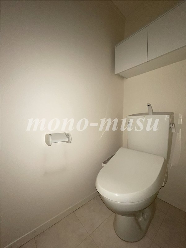 トイレ　反転タイプ参考写真