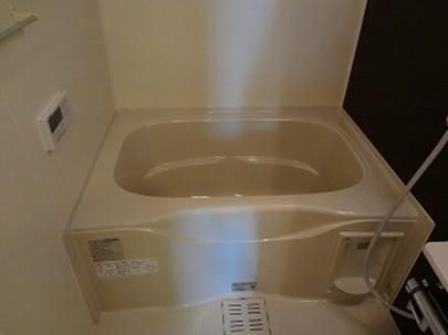 バス・シャワールーム　追い焚き機能付バス