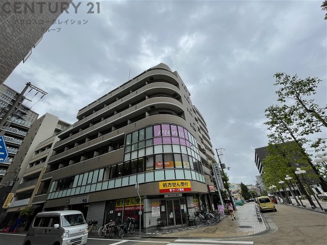 建物外観　安心のオートロック付き♪