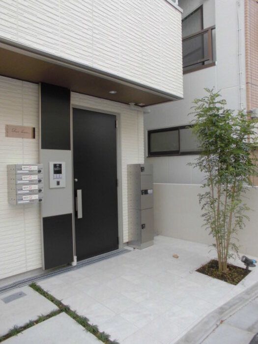 エントランス　☆共用部分☆