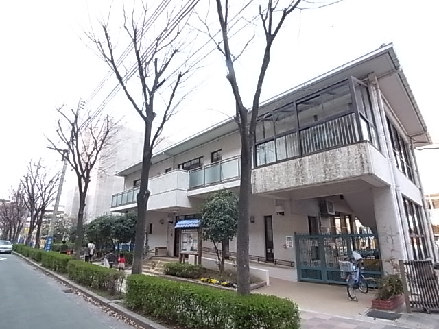 幼稚園・保育園　ポートピア保育園（幼稚園・保育園）まで200m